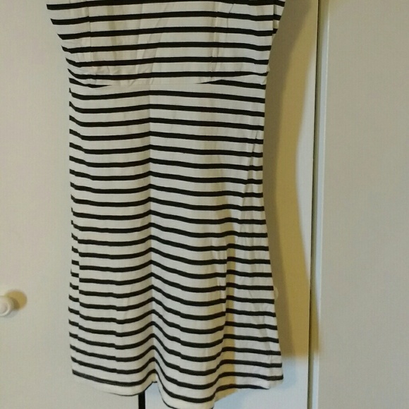 Old Navy Striped Dress - Picture 3 of 7